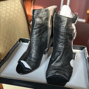 Black Leather Women's Ankle Boots